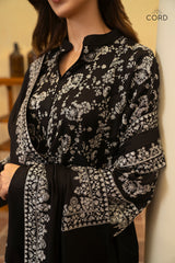 BLACK AMBER SHAWL